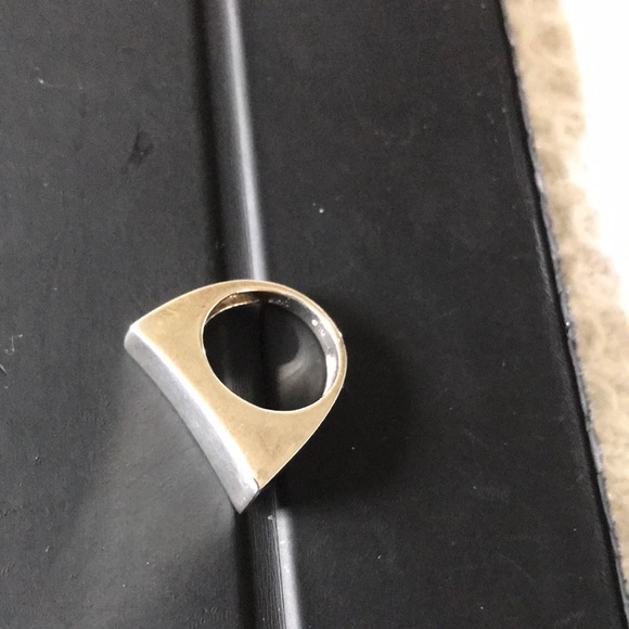 Silver ring - Picture 1 of 4